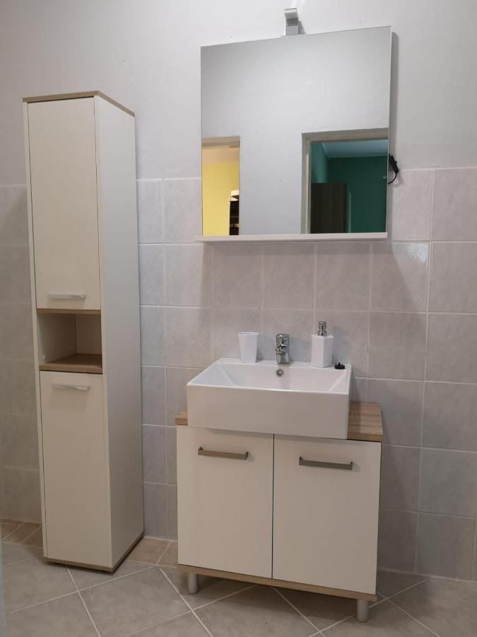 Apartmani Ljuba Рогозница Экстерьер фото
